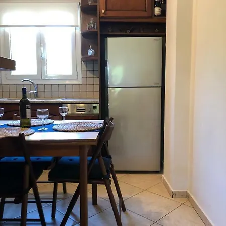 Bougainvillea House Μπατσί